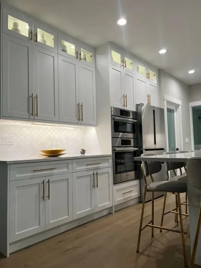 Kitchen Remodeling Temecula – Custom Cabinet Installation Crown Molding and Hardware